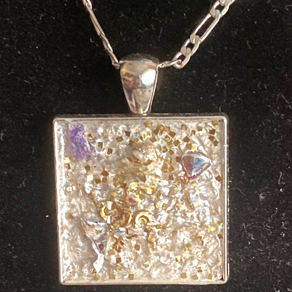 NWT 1 OF A KIND WHITE CRYSTALS DRUZY PENDANT - Picture 4 of 7